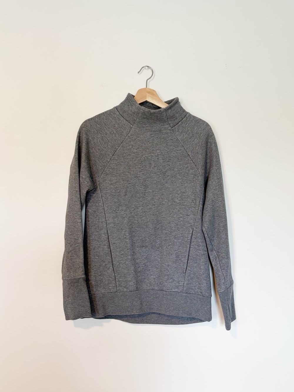 Fabletics Gray Mock Neck Pullover Sweatshirt